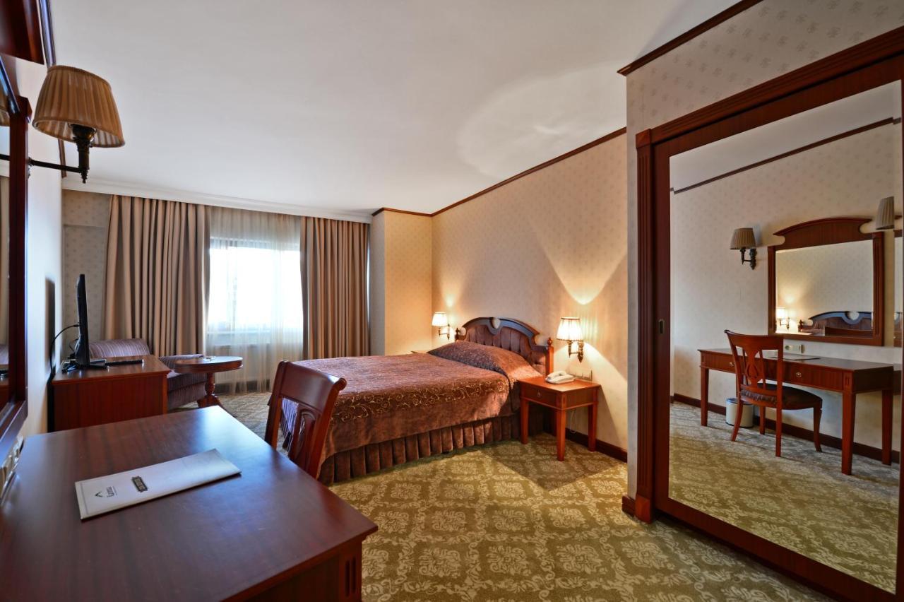 Karinna Hotel Convention Center & Spa - Full Board Plus Bursa Ngoại thất bức ảnh